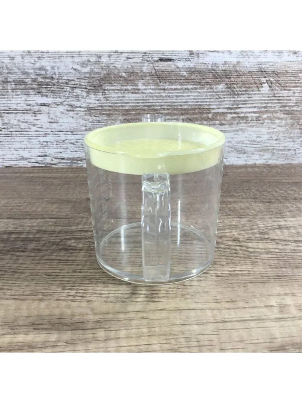 Vintage Fat Separator Plastic Measuring Cup For Gravy & Soups with Strainer Lid